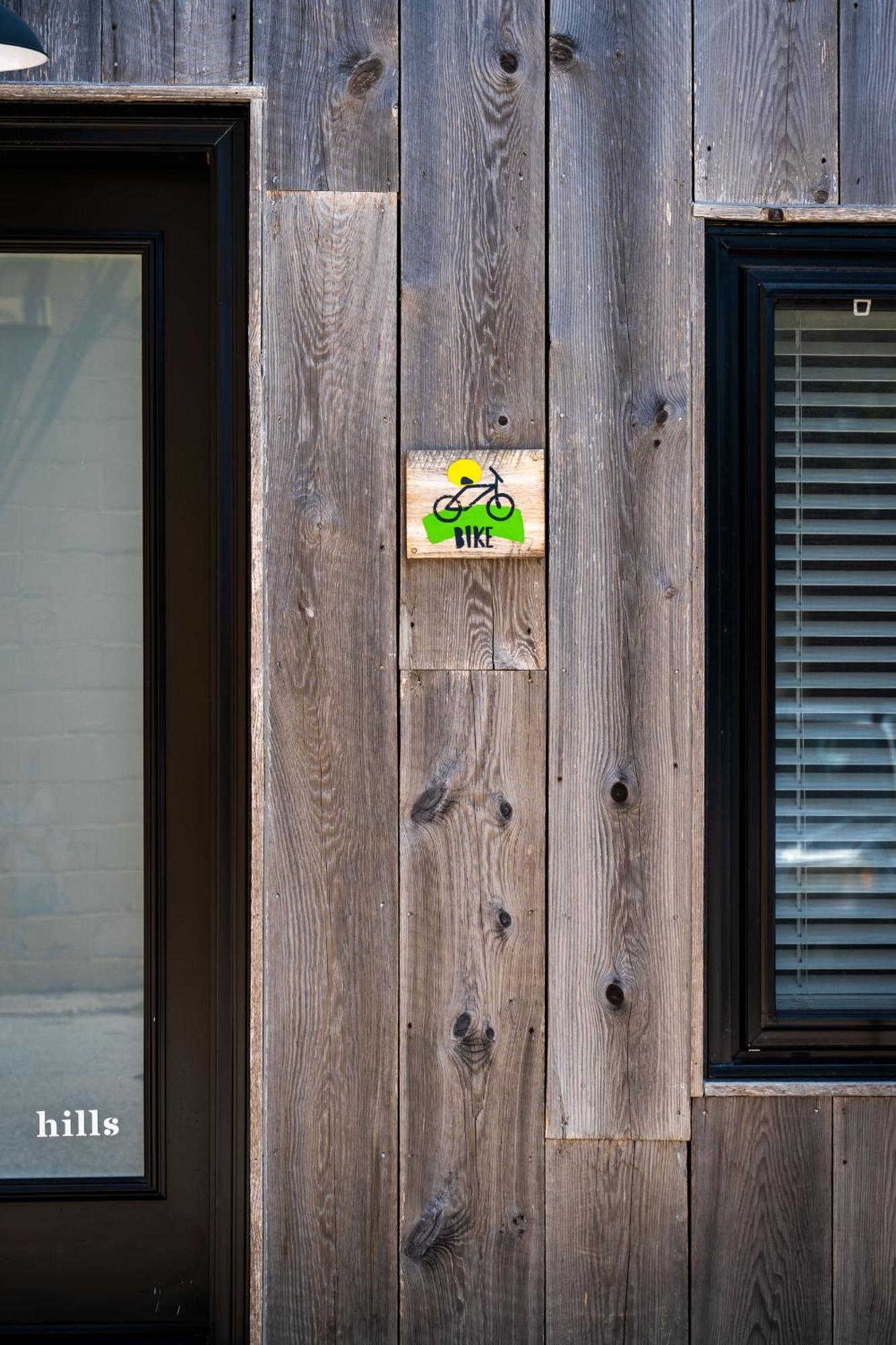"Bike" At Hills Meaford, Pet Friendly, Ground Floor Suite Exteriör bild
